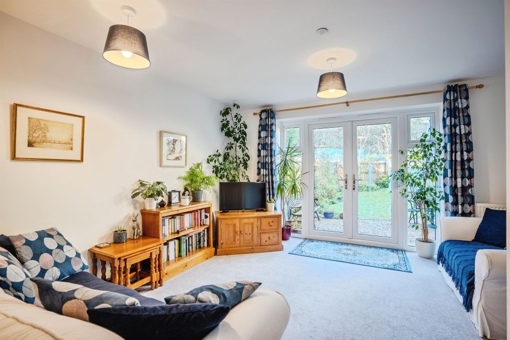 Property photo 2 of 20