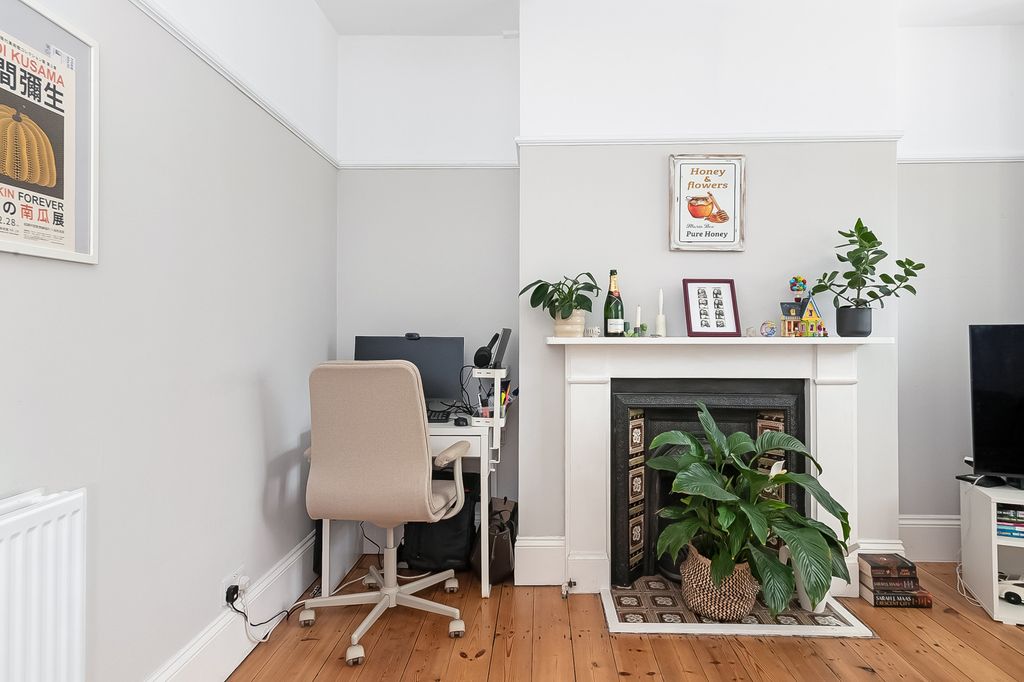 Property photo 3 of 14