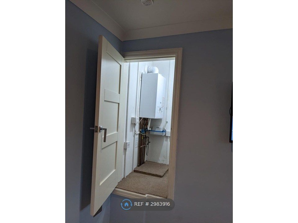 Property photo 2 of 26