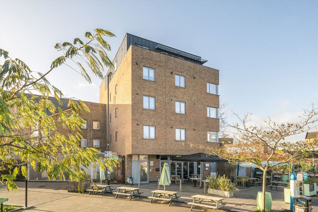 Property photo 1 of 1