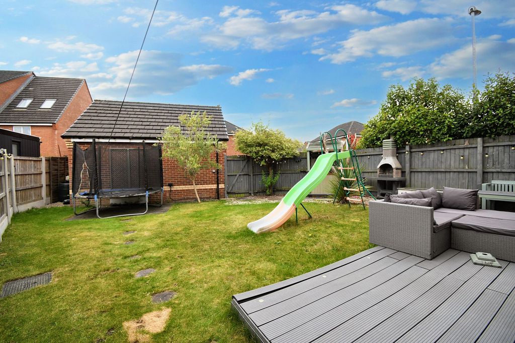 Property photo 1 of 26