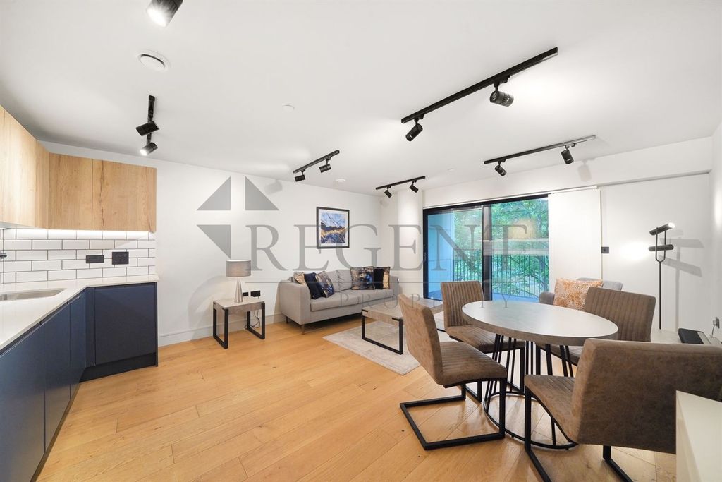 Property photo 1 of 16 (Main)