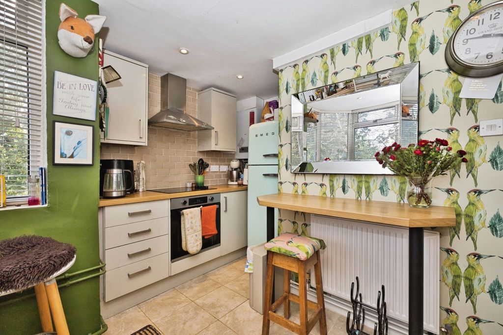 Property photo 3 of 17 Pbox-Img.Jpg