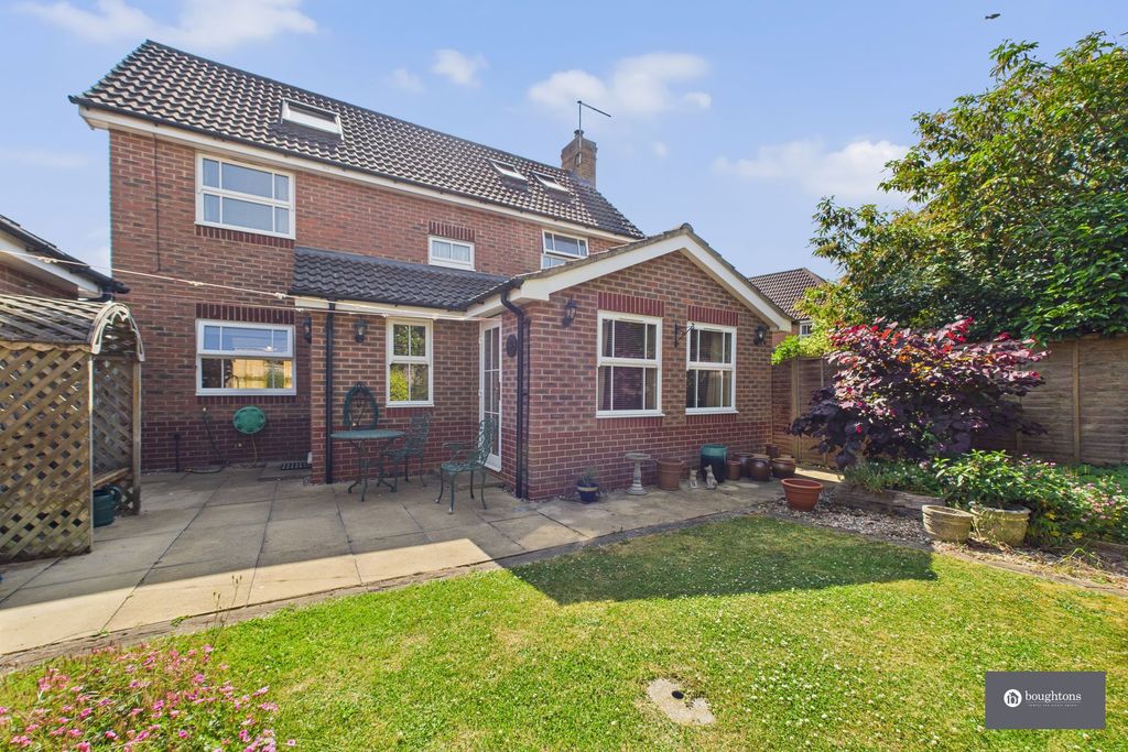 Property photo 1 of 22