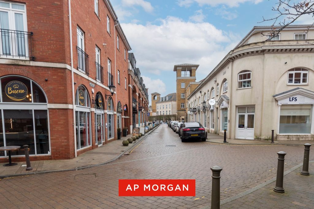 Property photo 3 of 16 Picture No. 15