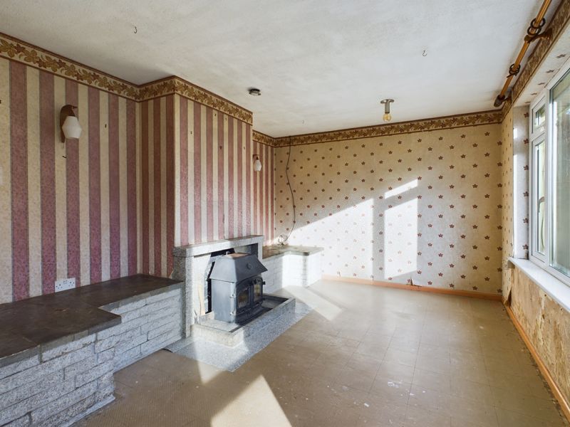 Property photo 2 of 10 Living Room