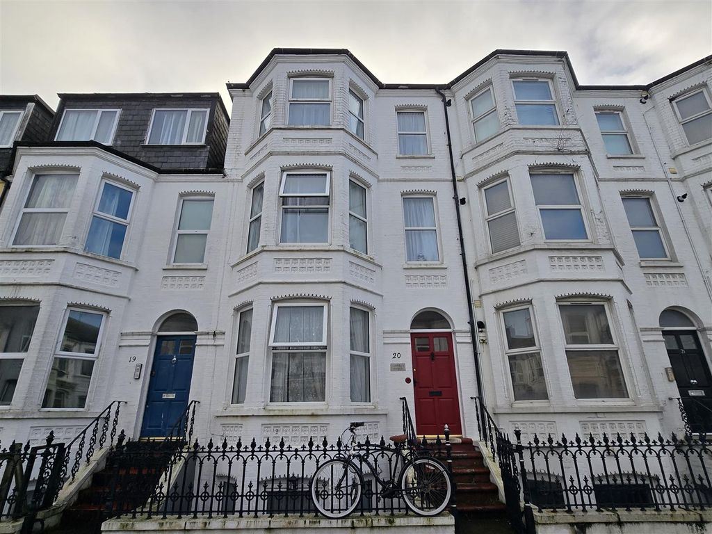 Property photo 1 of 8 Front