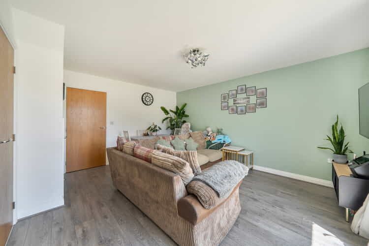 Property photo 3 of 19