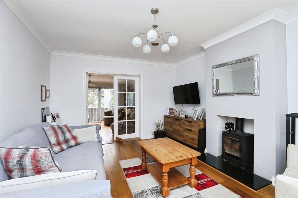 Property photo 2 of 17 Picture No. 22