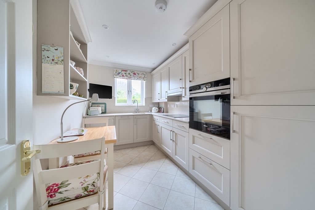 Property photo 3 of 20 1404967-7-697B936Dbb080