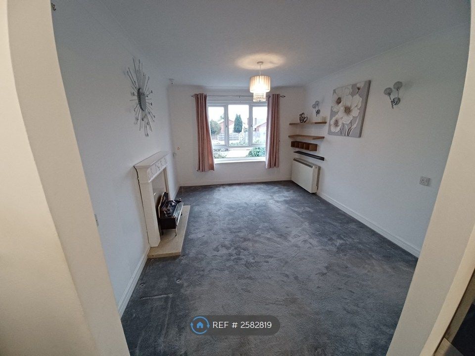 Property photo 2 of 11