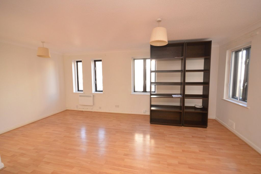 Property photo 2 of 6 Living Room