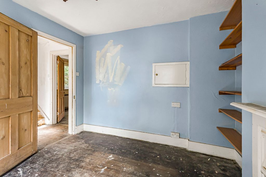 Property photo 3 of 12 Dining Room