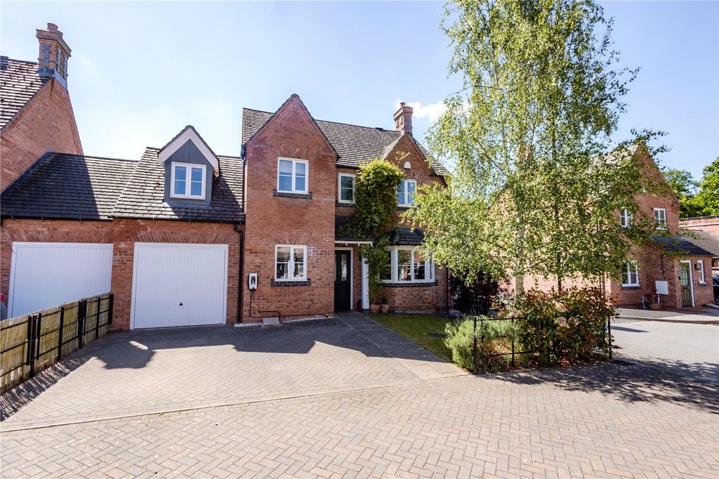 Property photo 1 of 46 Picture No. 66