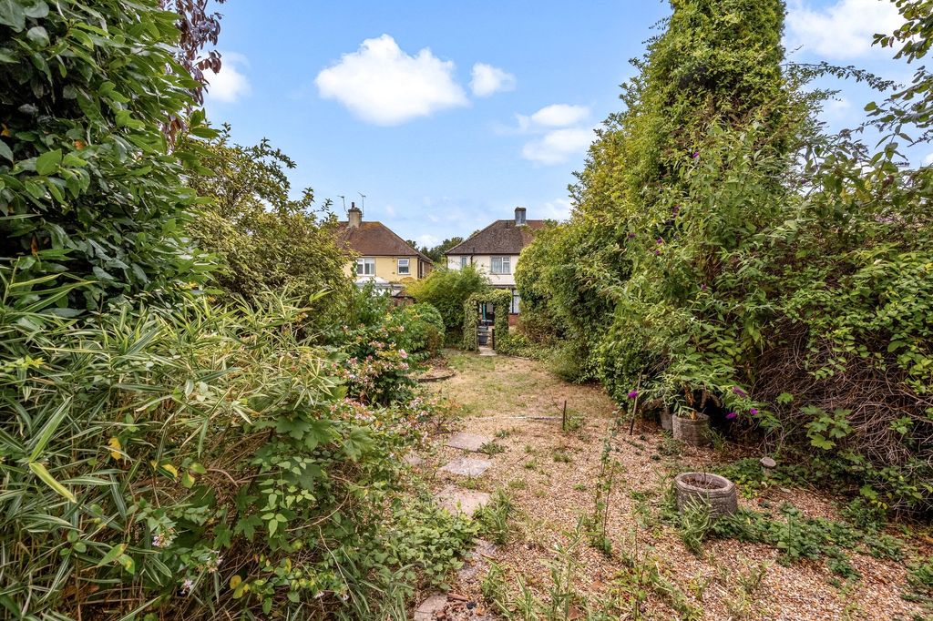 Property photo 2 of 21
