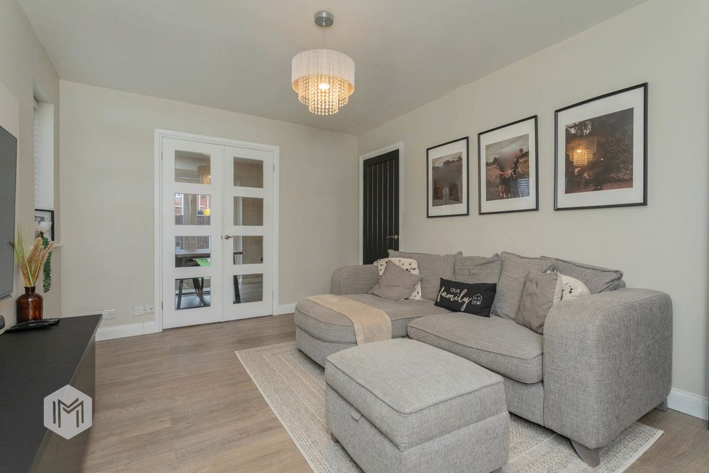 Property photo 3 of 27 Photograph