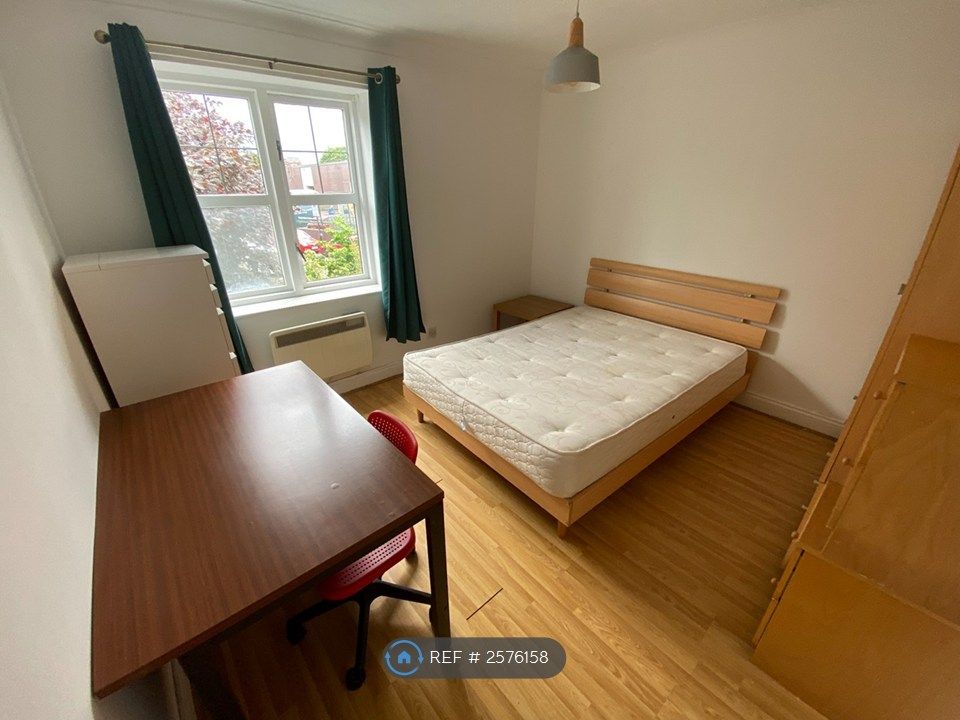 Property photo 3 of 13