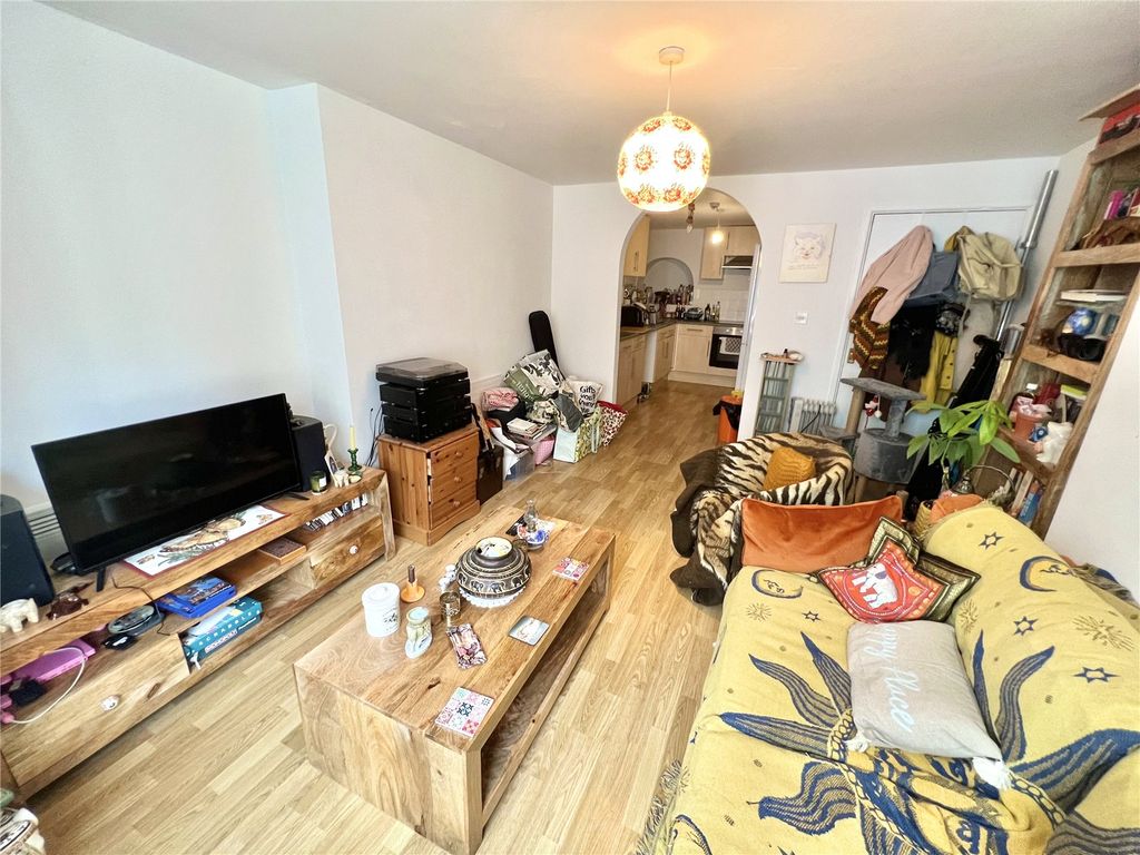 Property photo 1 of 14 Picture No. 11