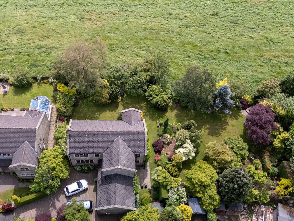 Property photo 1 of 44