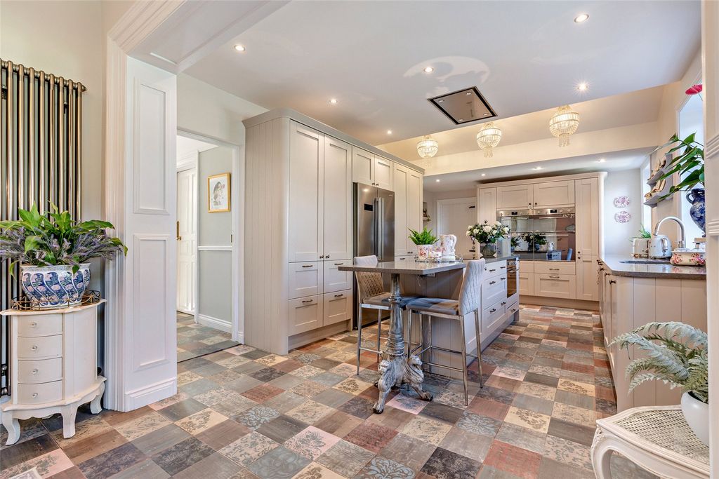 Property photo 2 of 37 Kitchen