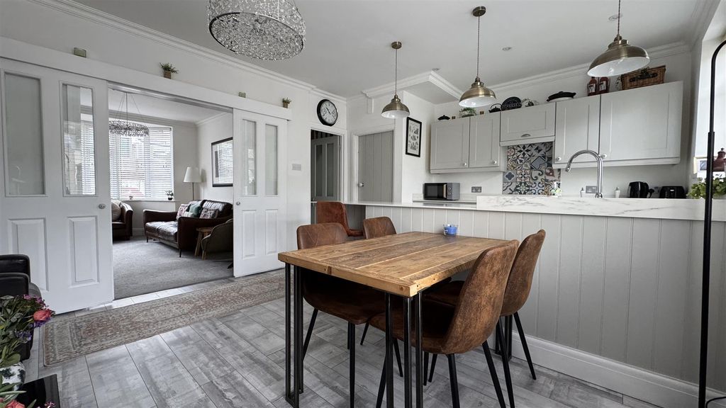 Property photo 3 of 19 Img_2386.Jpeg