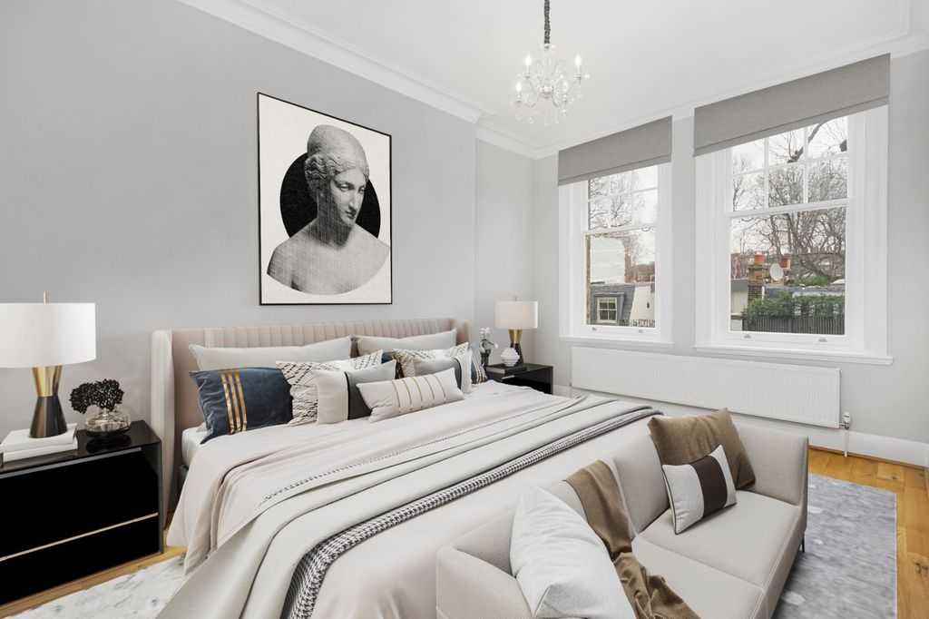 Property photo 2 of 8