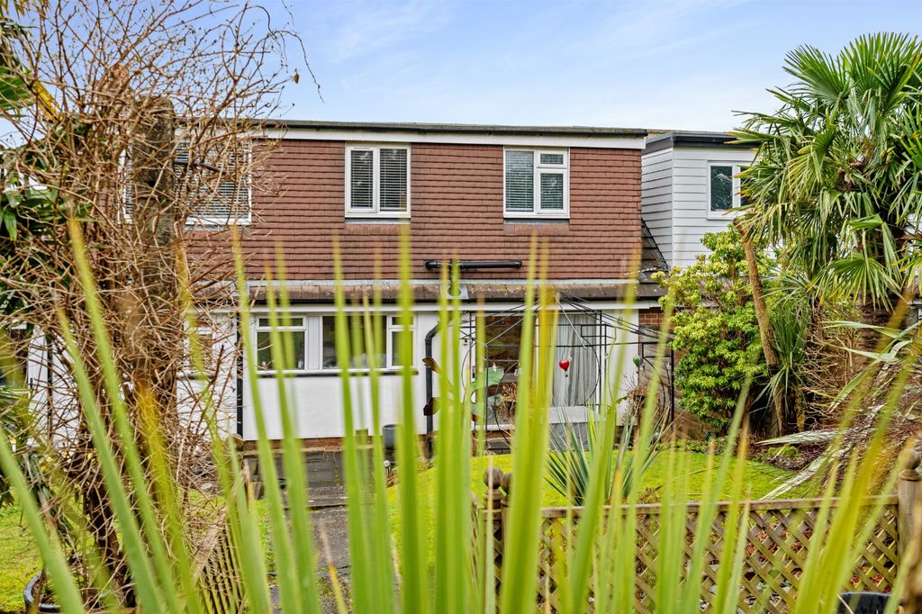 Property photo 3 of 30 3832164