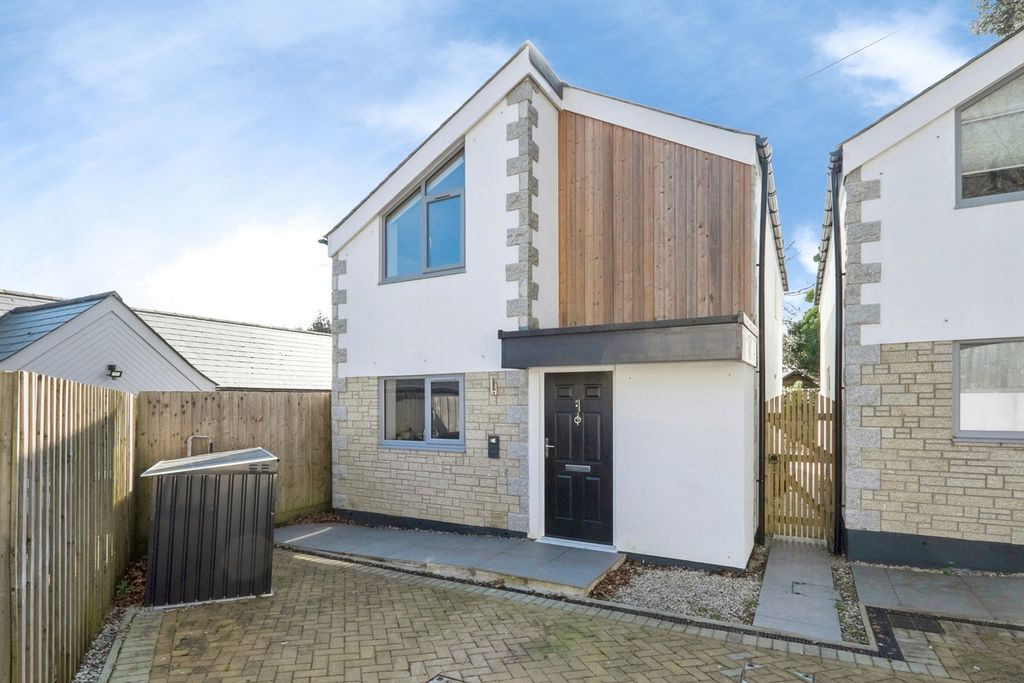 Property photo 1 of 17 Pbox-Img.Jpg