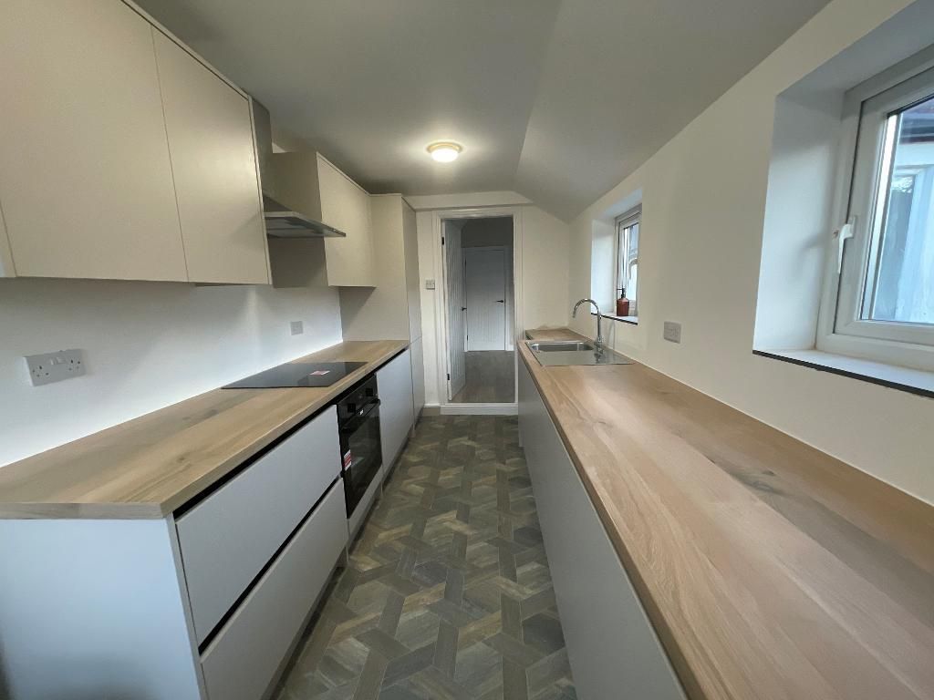 Property photo 2 of 13 Kitchen