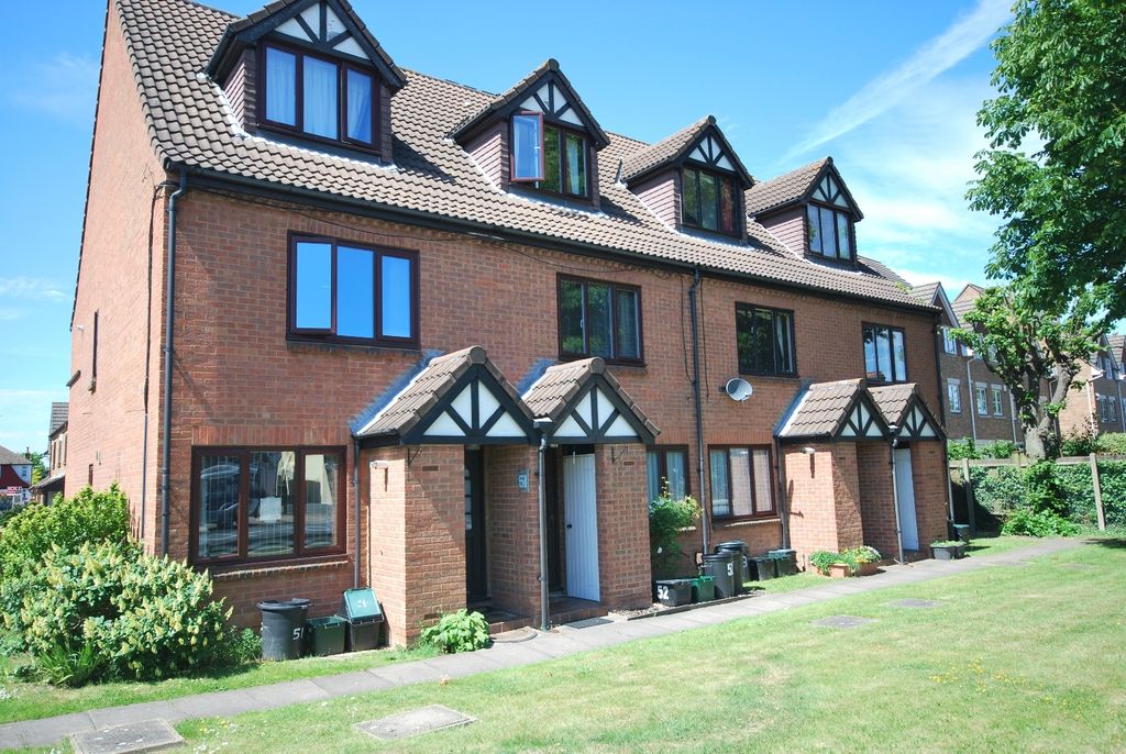 Property photo 1 of 7 External