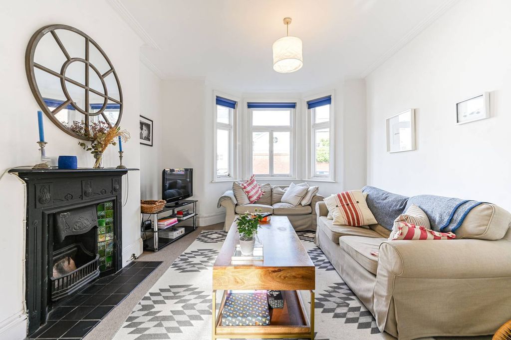 Property photo 1 of 31