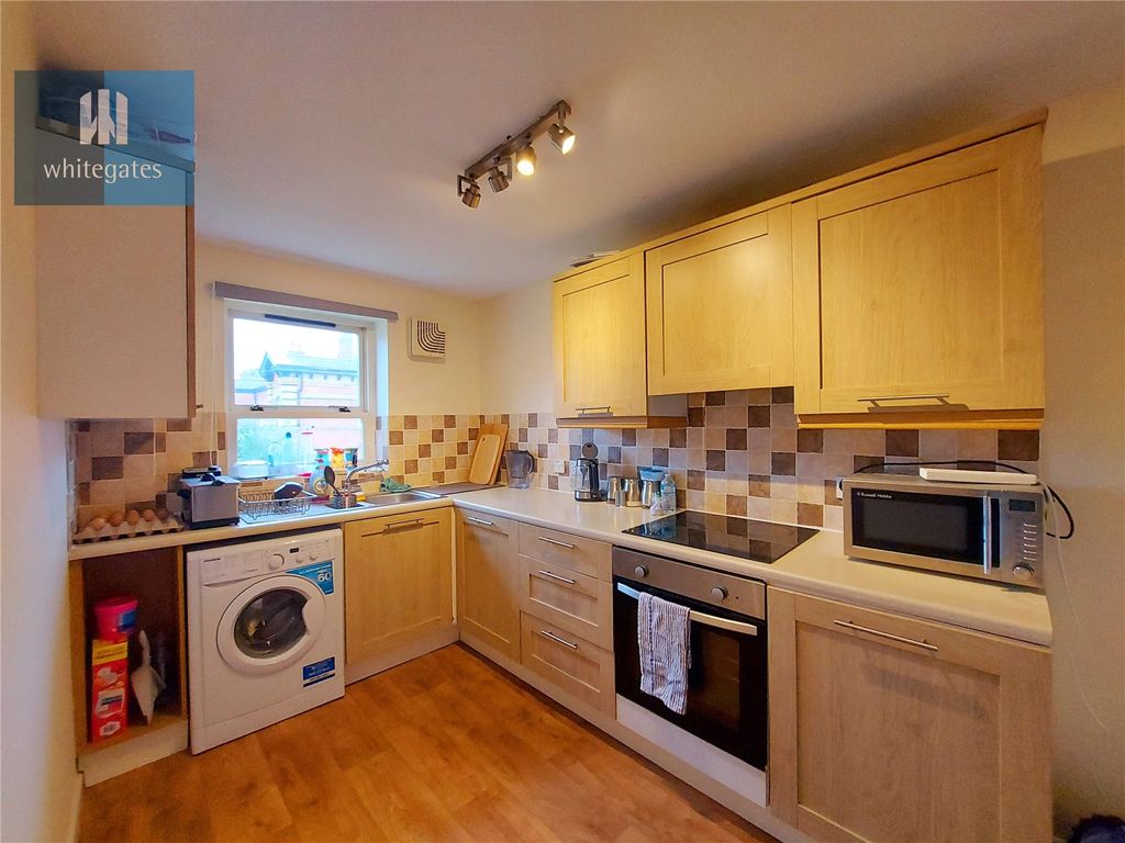 Property photo 2 of 8 Picture No. 06