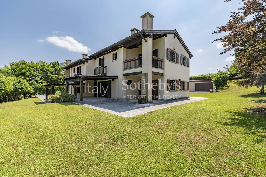 Property photo 3 of 25