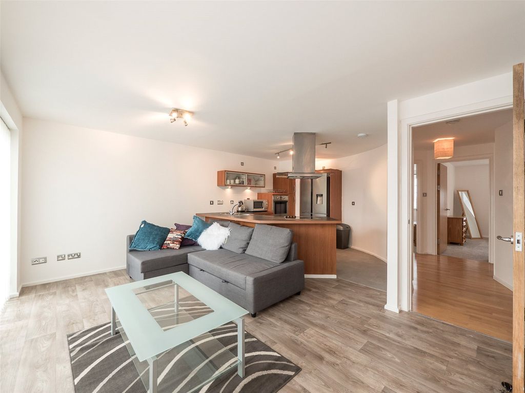 Property photo 2 of 17 Photo 2