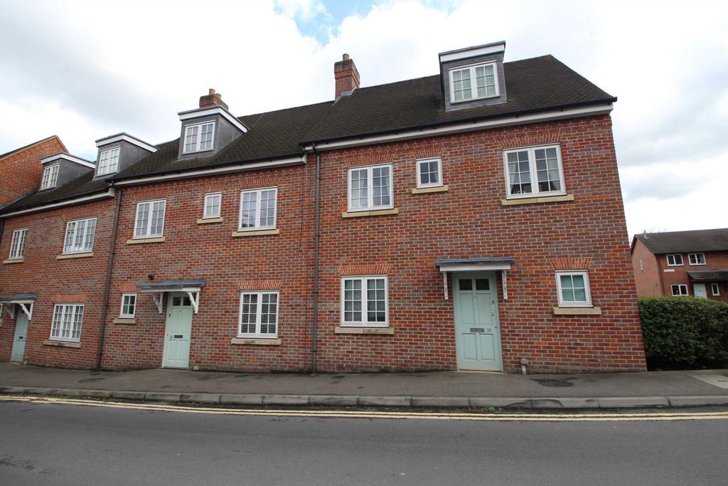 Property photo 3 of 3 Photo