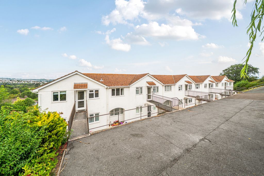 Property photo 1 of 18 1-6A67B4F10F7De-1...