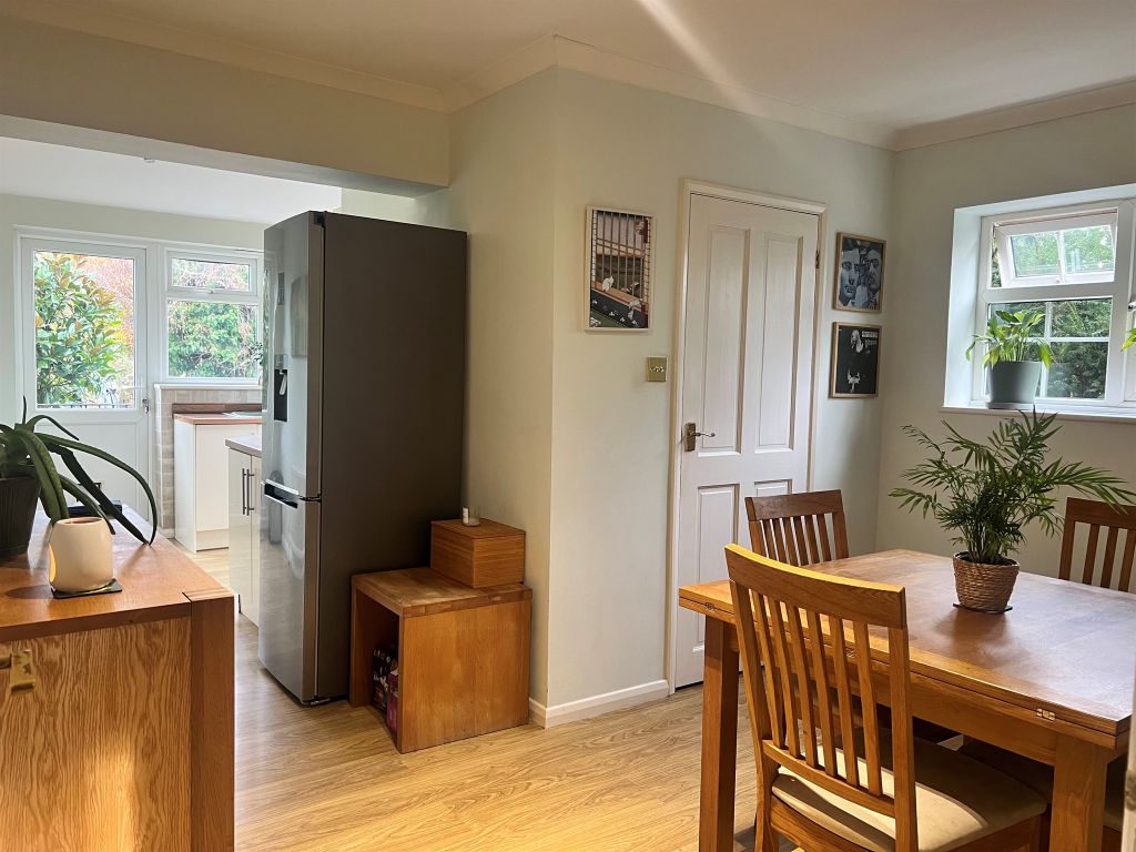 Property photo 3 of 18