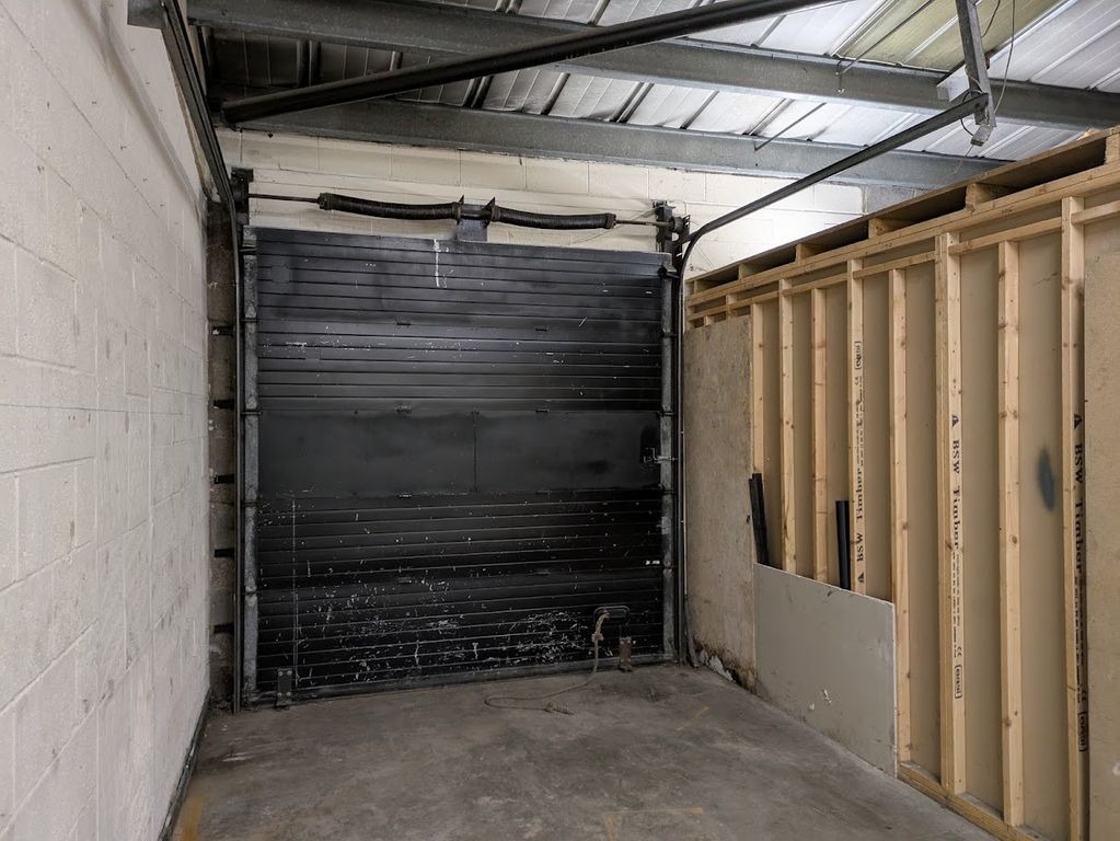 Property photo 3 of 6