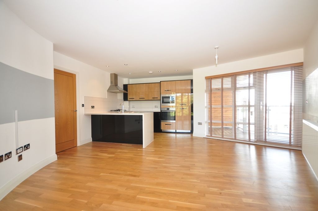 Property photo 3 of 12 26th 008