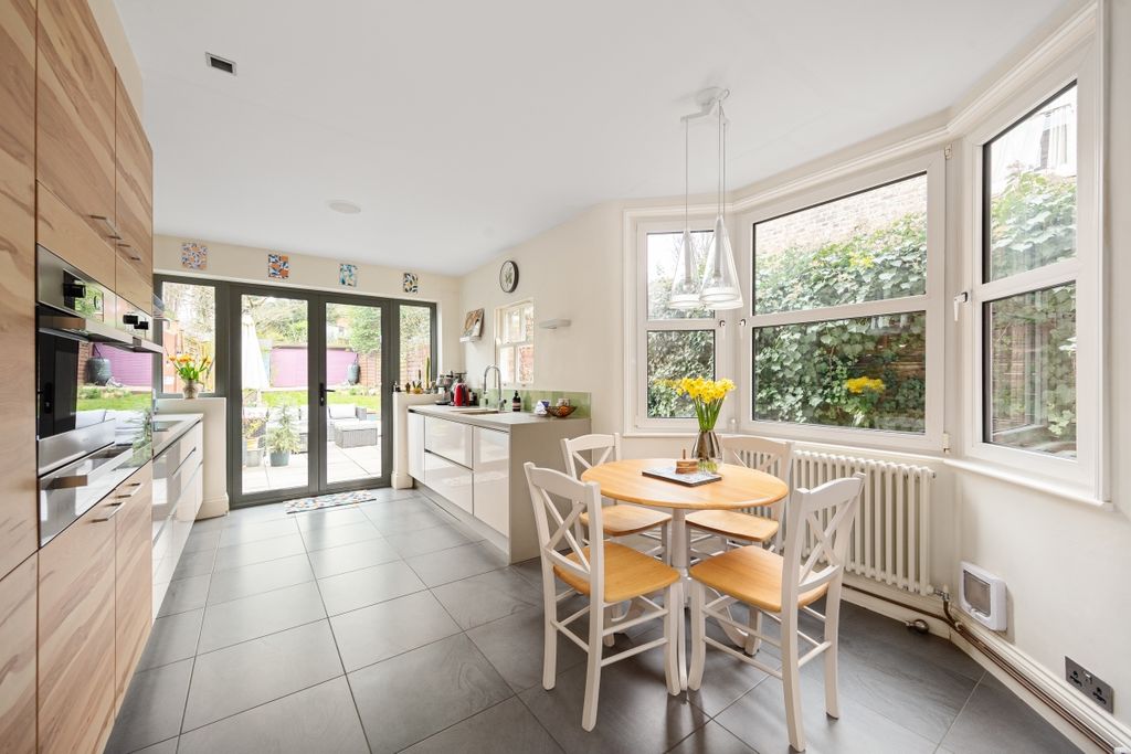 Property photo 3 of 17 094A9970