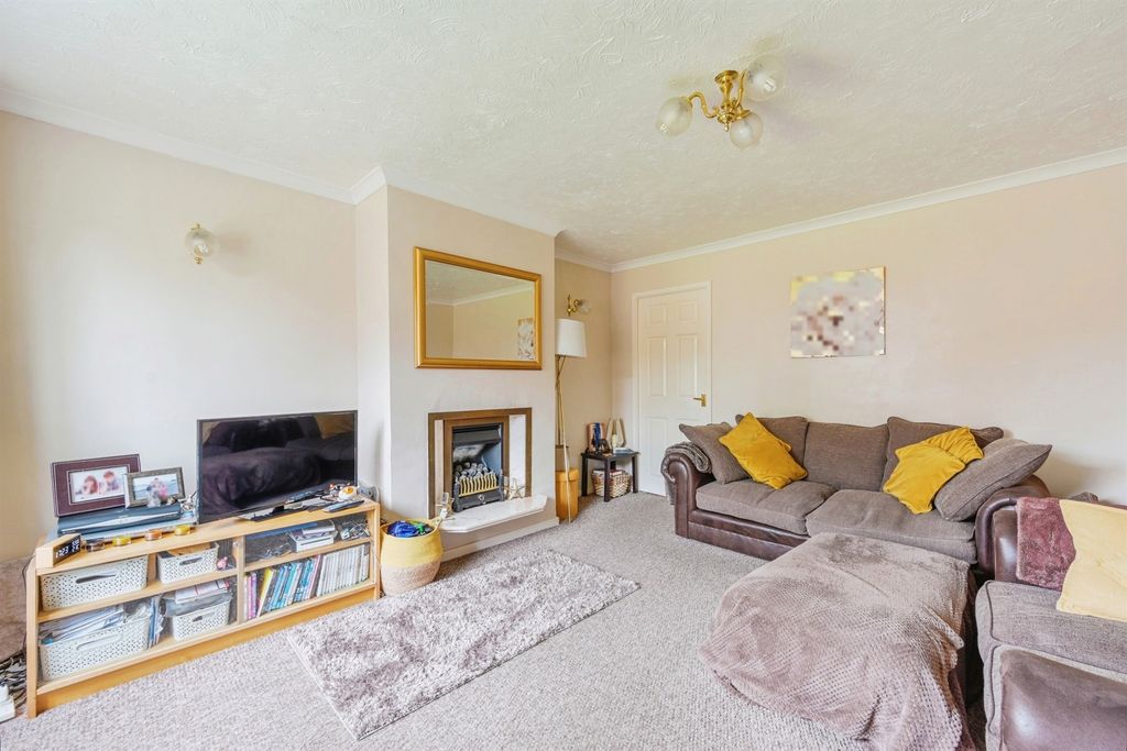 Property photo 2 of 14