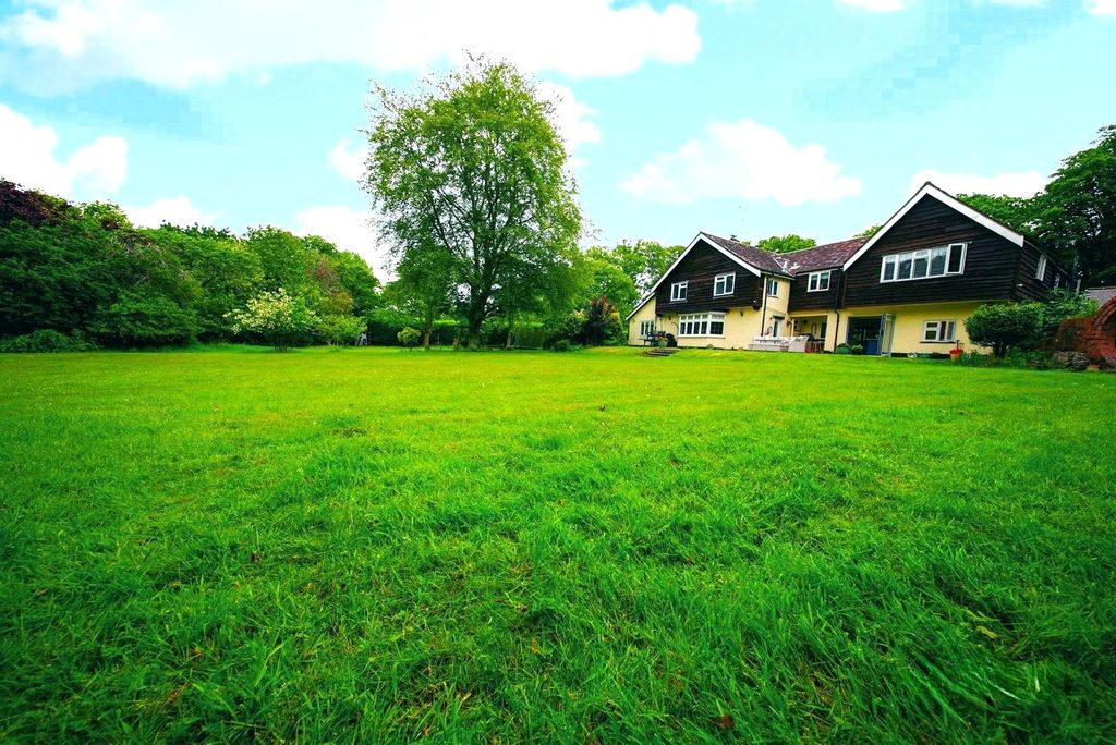 Property photo 1 of 55 Picture No. 34