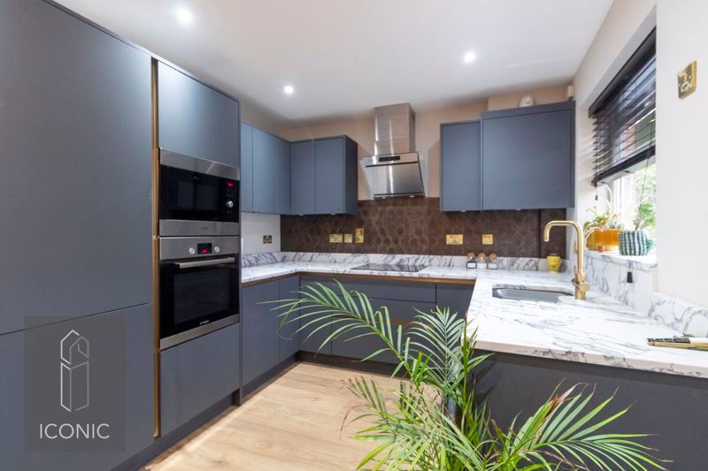 Property photo 2 of 8 Photo 6