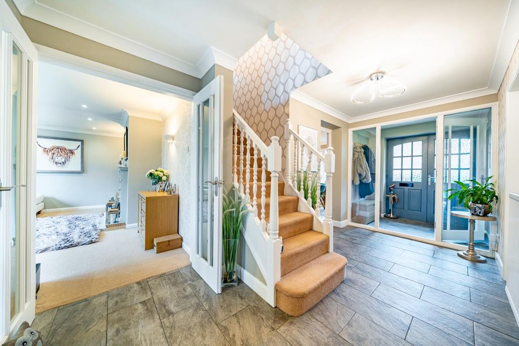 Property photo 2 of 30 Hallway