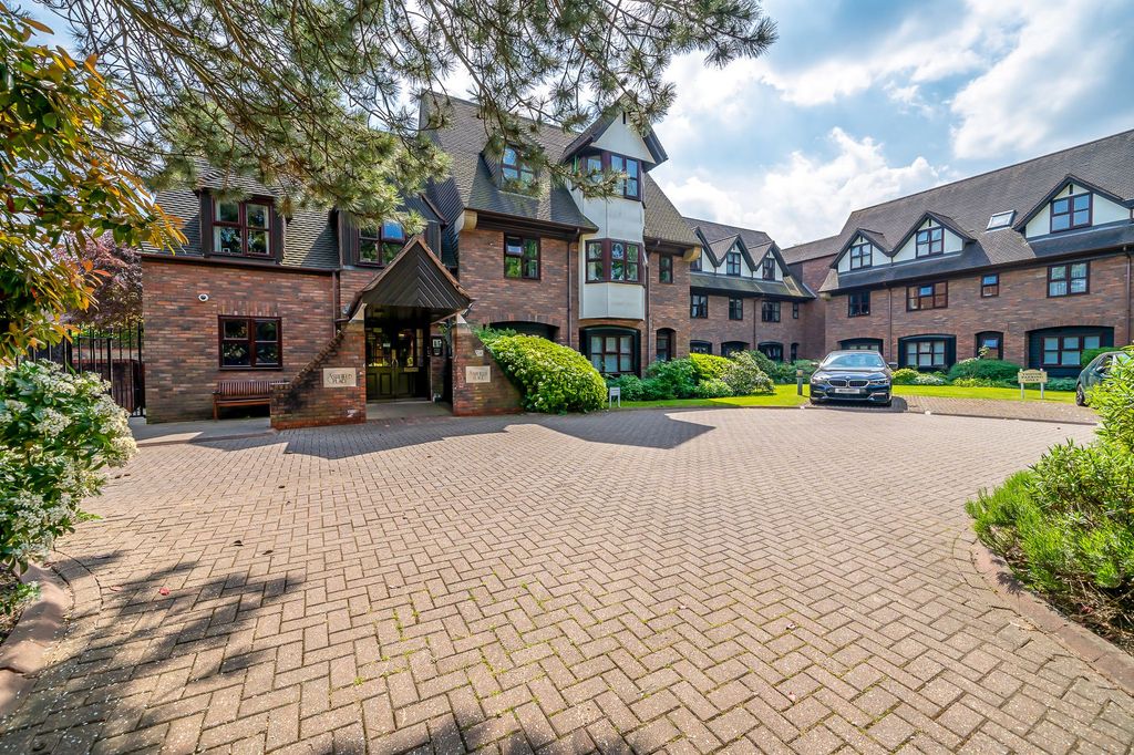 Property photo 2 of 14