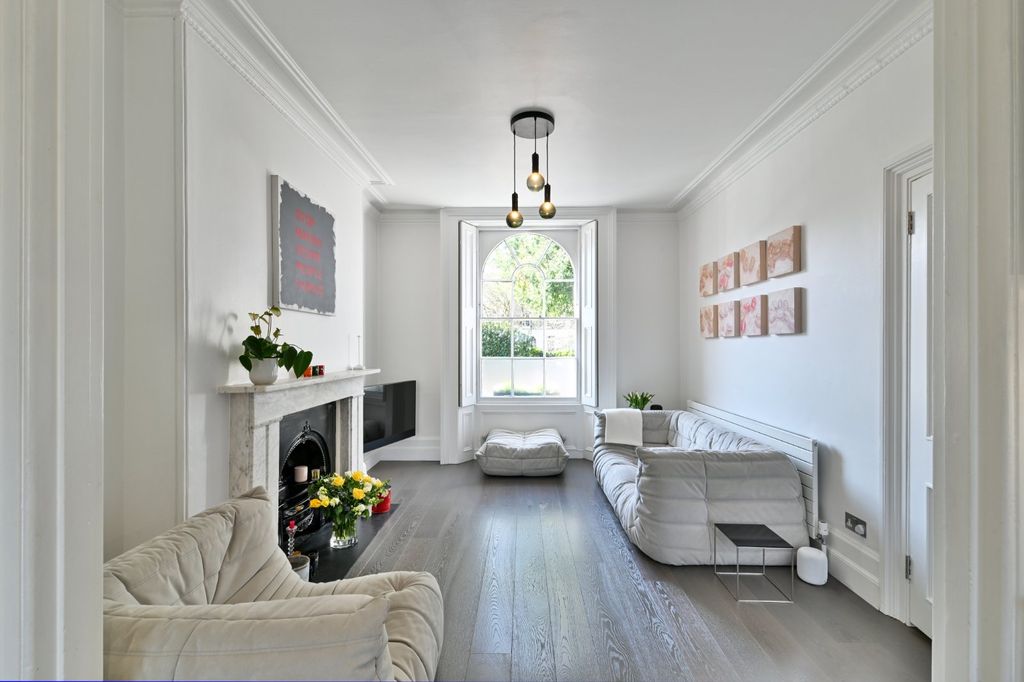 Property photo 1 of 27 Picture No. 18