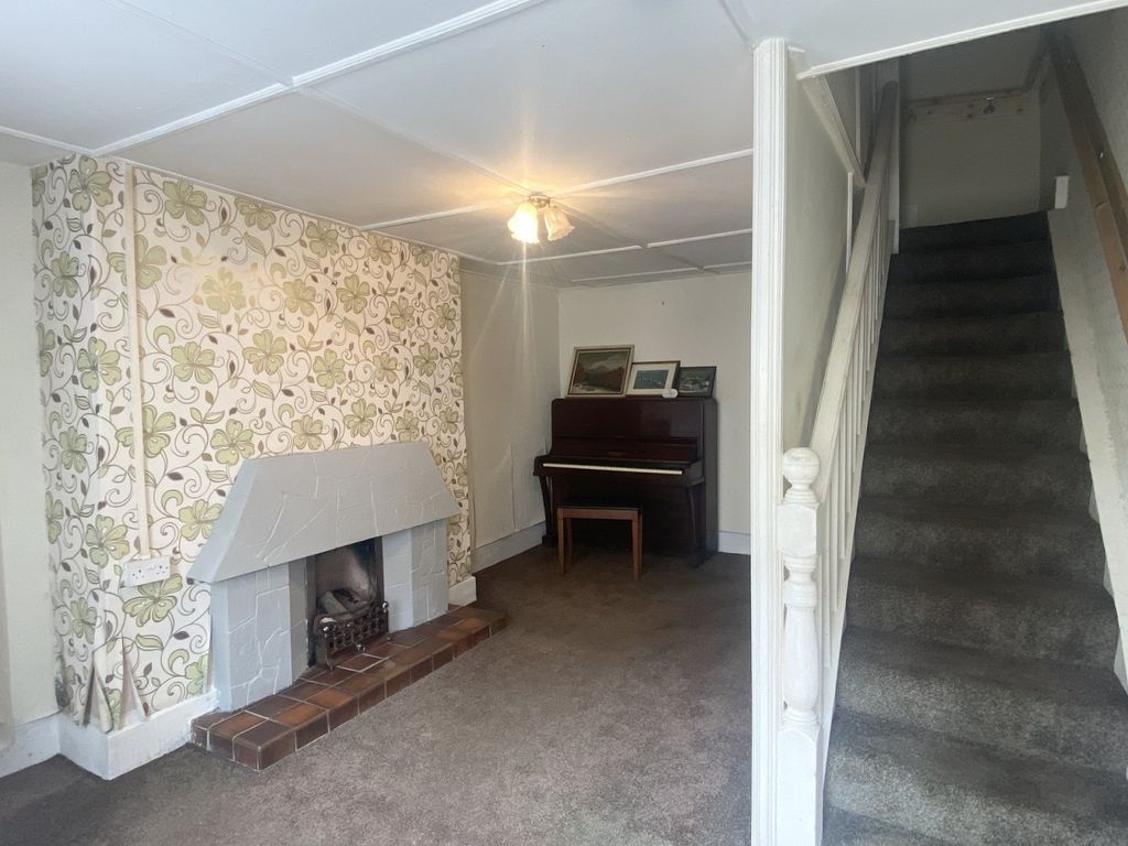 Property photo 3 of 12 Not Specified