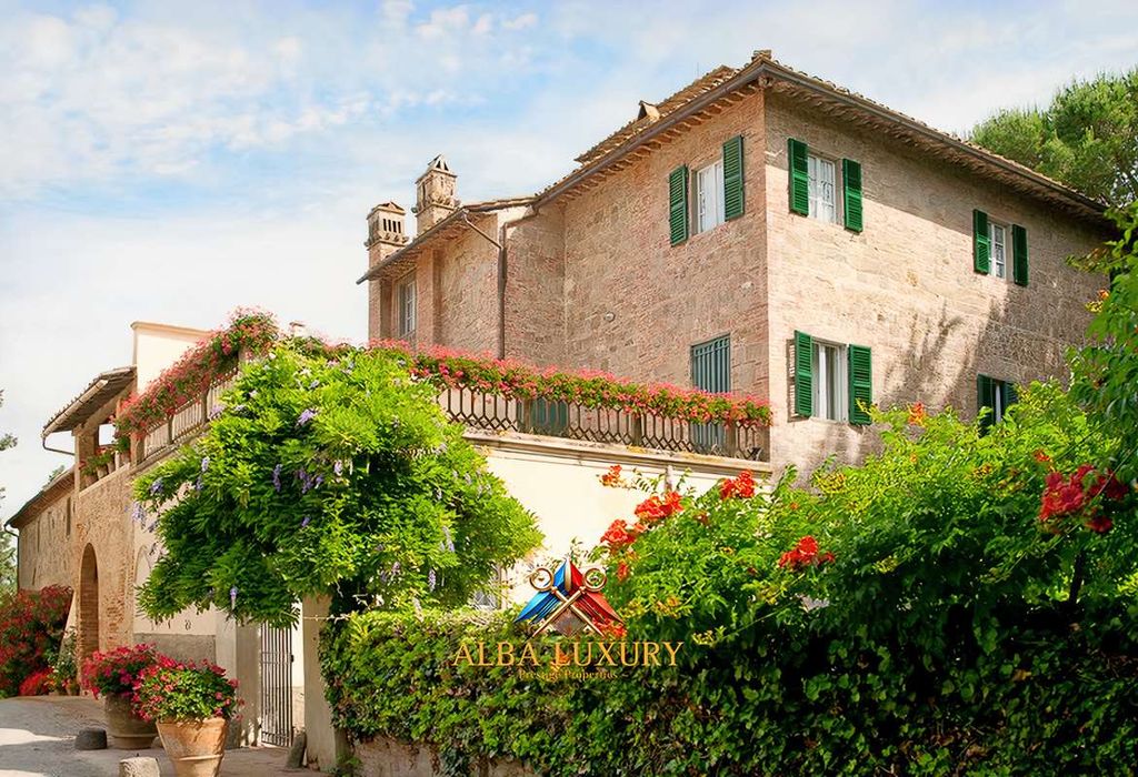 Property photo 2 of 36