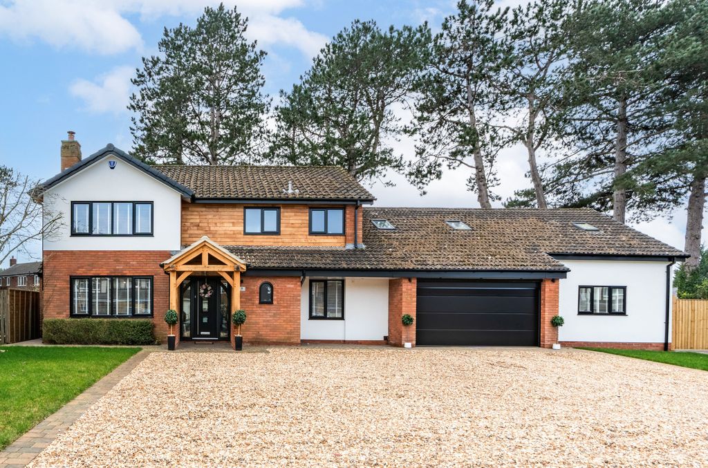 Property photo 1 of 26