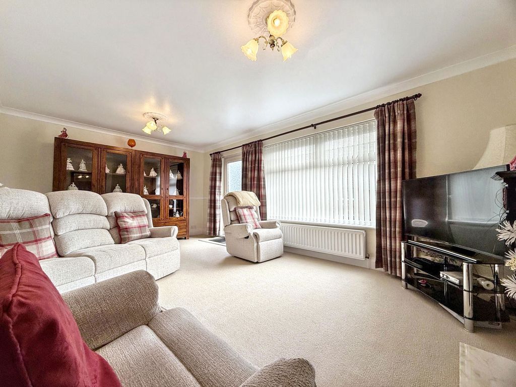 Property photo 2 of 23